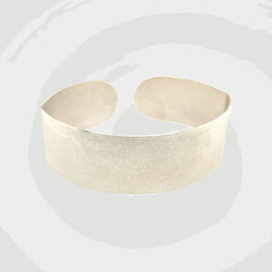 Armreifen/Armbänder
