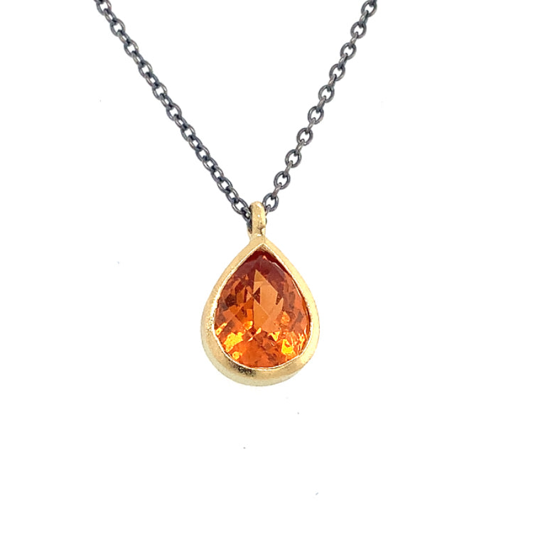 Anhänger Gold 750 Spessartin facettiert 2.3 ct-  C26